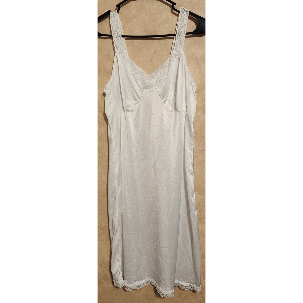 Vintage Dixie Belle White Nylon Full Slip Lace Trim Antron III‎ Size 36 Average